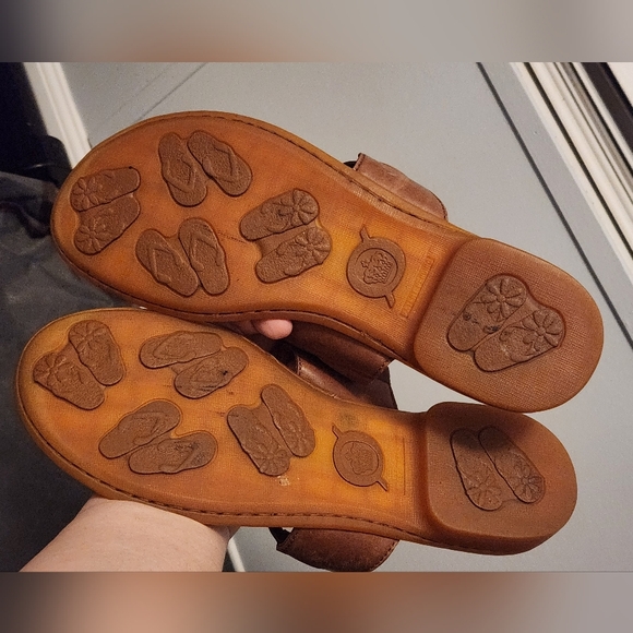 Born Ladies Brown Leather Sandals Size 8 - Picture 6 of 7